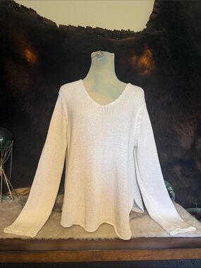 Wooden Ships white Knit Women's Sweater - Paola Buendia M/L (4550)